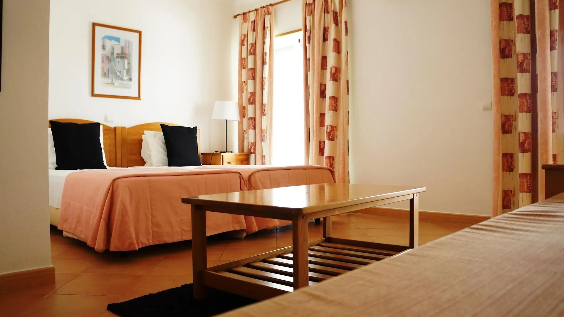 Oasis Beach Apartments Praia Da Luz