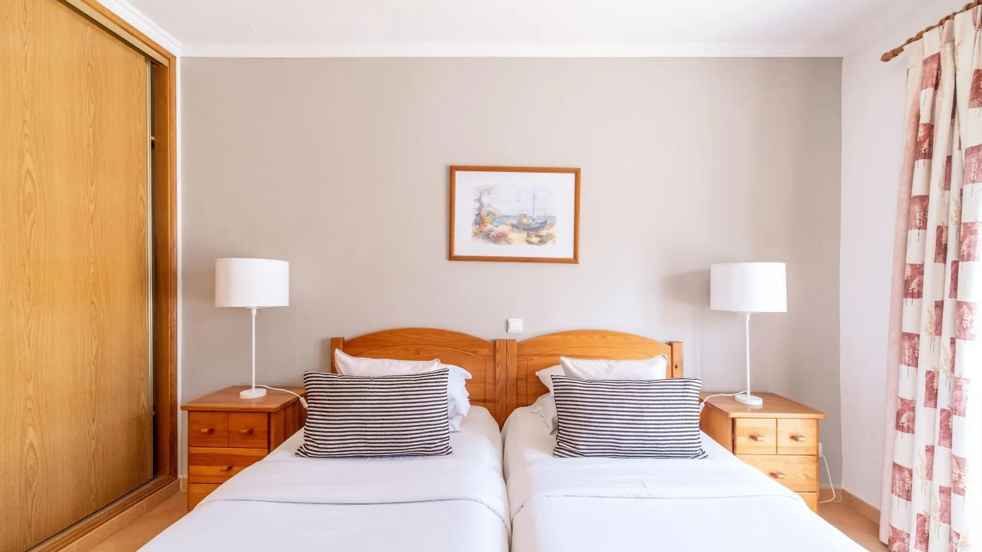 Oasis Beach Apartments Praia Da Luz