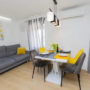 modern-cozy-apartment-bonnie-in-center-of-split.splithotels.org/